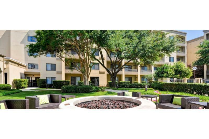 Courtyard Dallas Medical Market Center Exterior foto